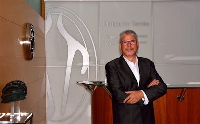 Dr. Julio Terrén: clínica de cirugía estética en Valencia. C/ de Xàtiva, 17, 46002 València, Valencia