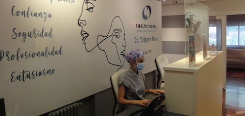 Esbeltic Model: Clínica de Cirugía Estética y Cirugía Plástica en Madrid. Medicina Estética. C. de Bravo Murillo, 60, 28003 Madrid